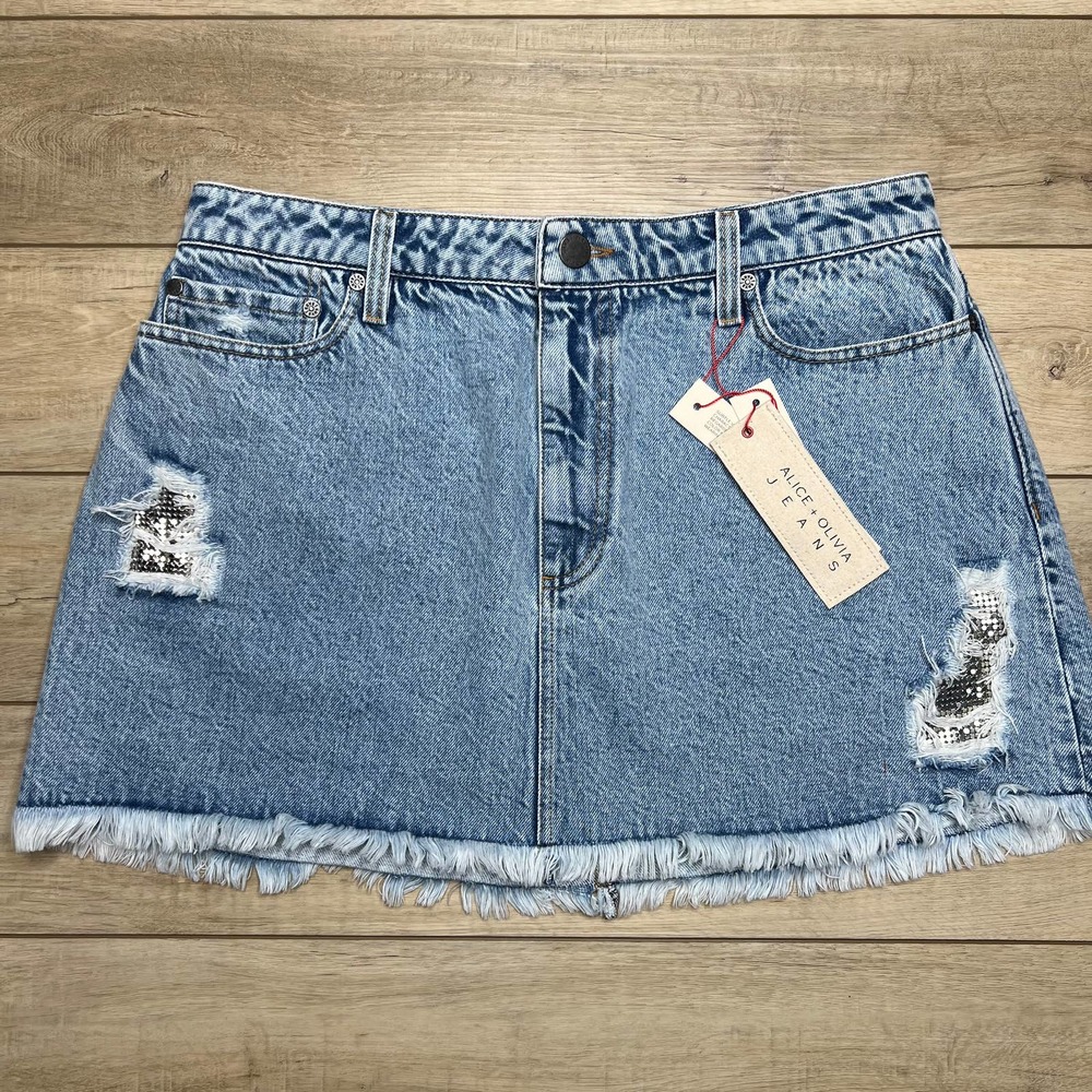 NWT: Alice & Olivia Denim Chainmail Mini Skirt Frayed Hem - Size 32